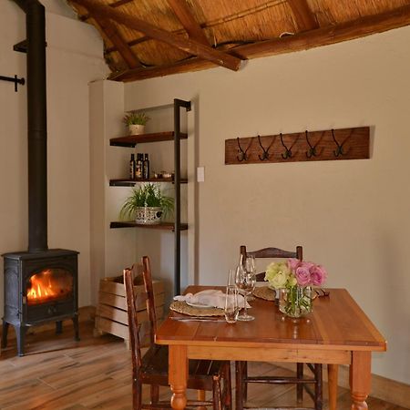 Thanda Manzi Country Hotel 켄투리온 외부 사진