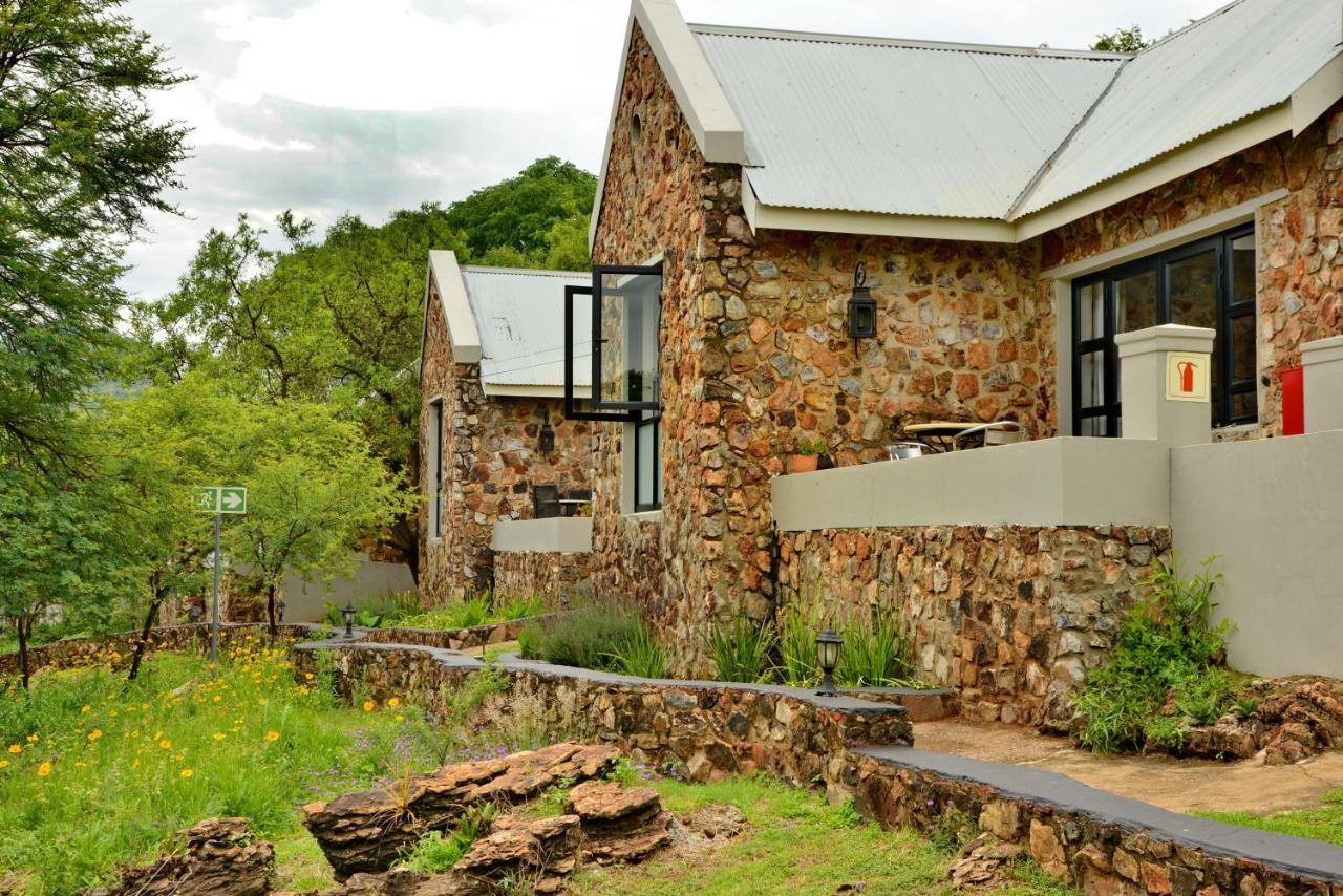 Thanda Manzi Country Hotel 켄투리온 외부 사진