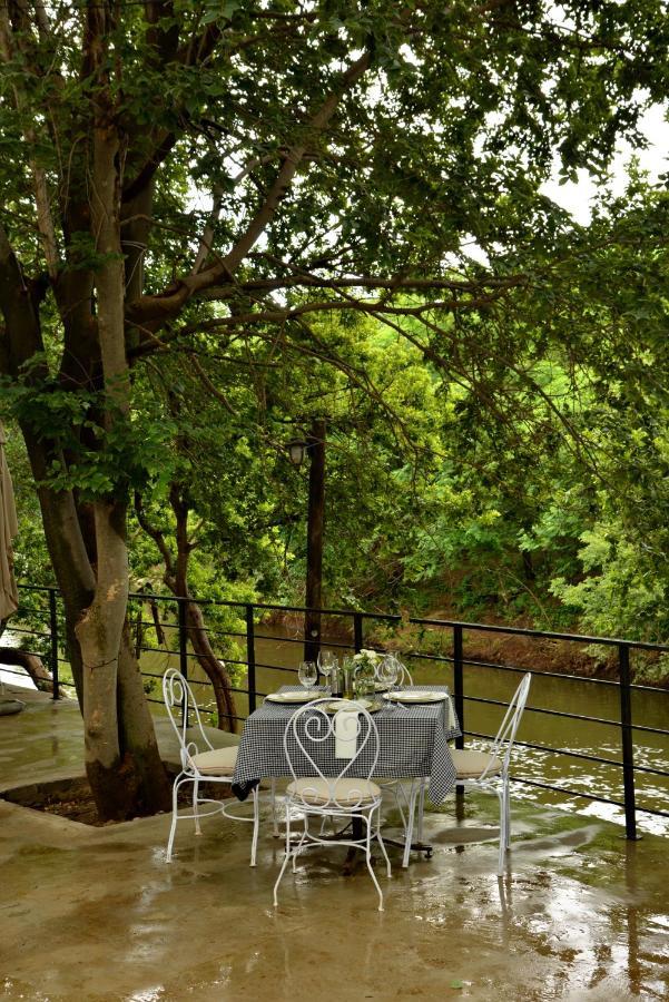 Thanda Manzi Country Hotel 켄투리온 외부 사진