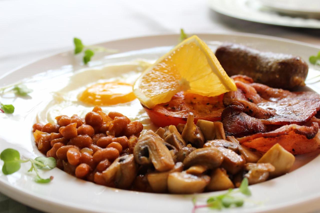 Thanda Manzi Country Hotel 켄투리온 외부 사진